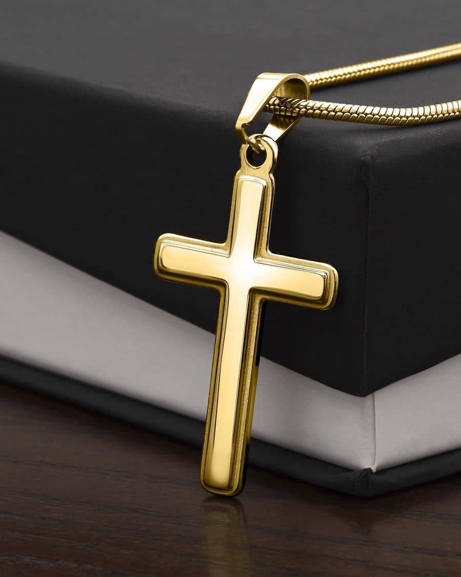 Artisan Cross necklace — 18k yellow gold finish